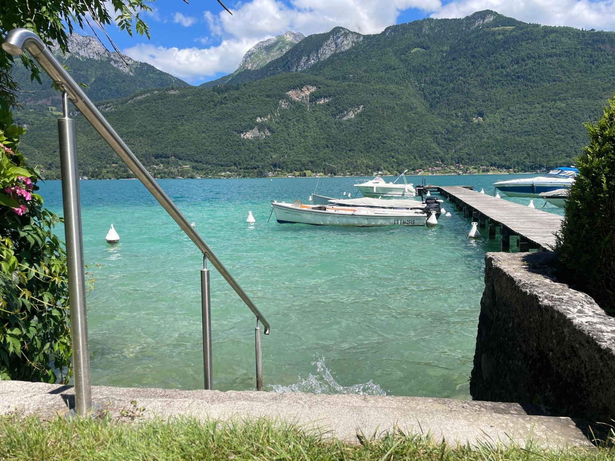 Rare 2 Bedroom With Private Beach On Lake Annecy دوسارد المظهر الخارجي الصورة